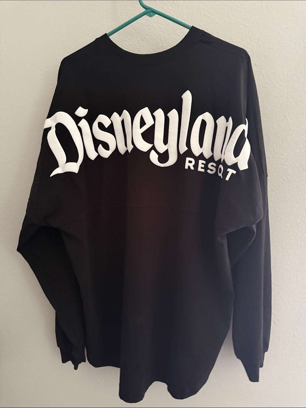 Disney Disneyland UNISEX Spirit Jersey Crewneck Black White XL